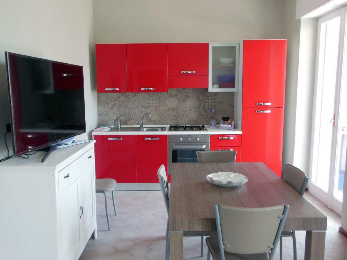 La Casa Degli Artisti Apartment Trani Bagian luar foto